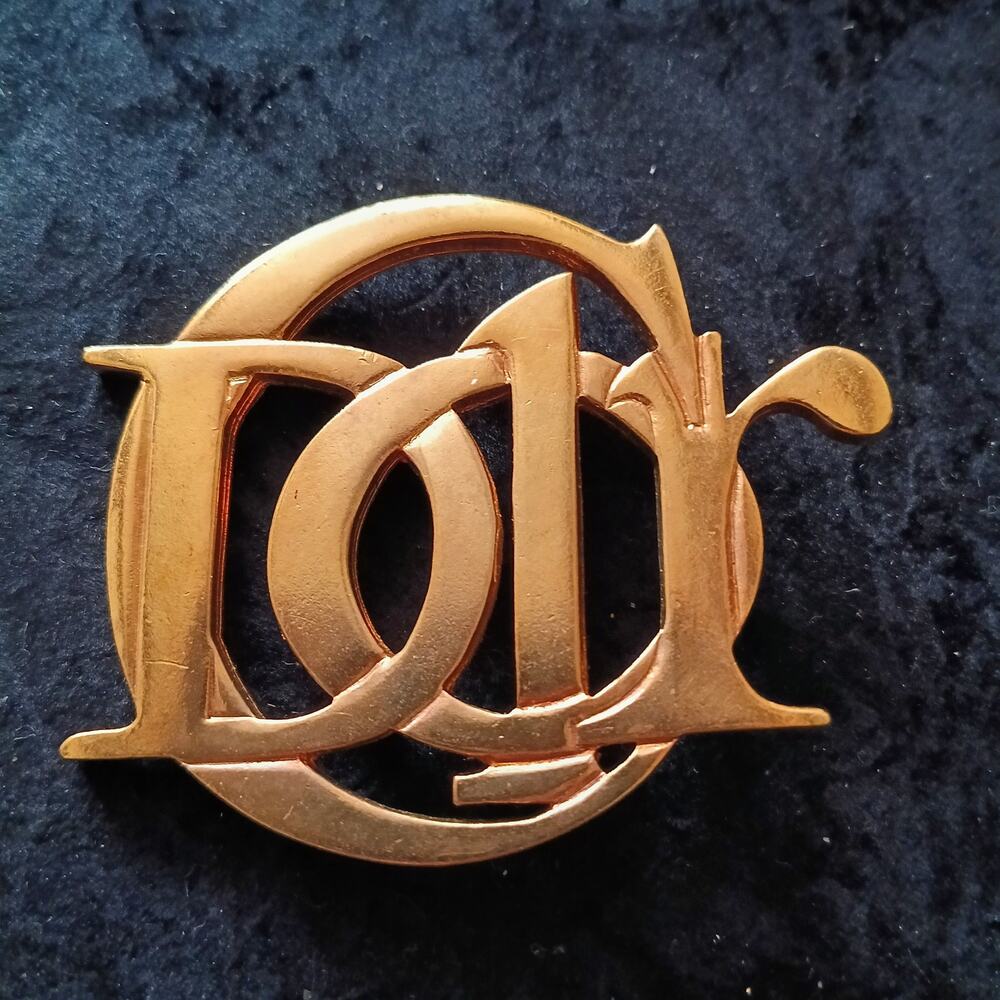Christian Dior Parfums Logo Brooch Vintage Gold Plated Pin Signed Monogram CDior